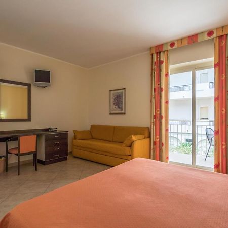 Hotel Orizzonte Летоянни Экстерьер фото