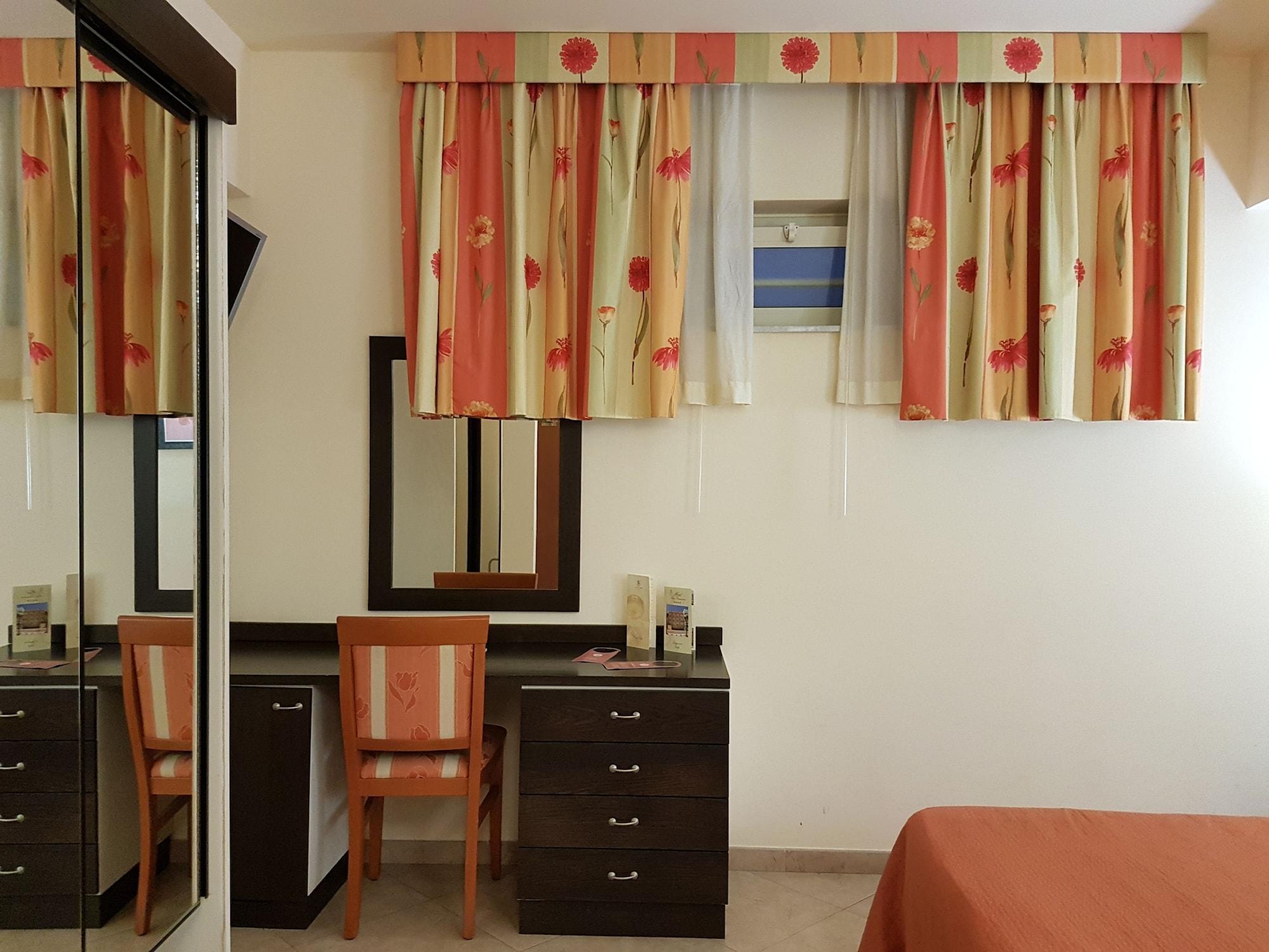 Hotel Orizzonte Летоянни Экстерьер фото