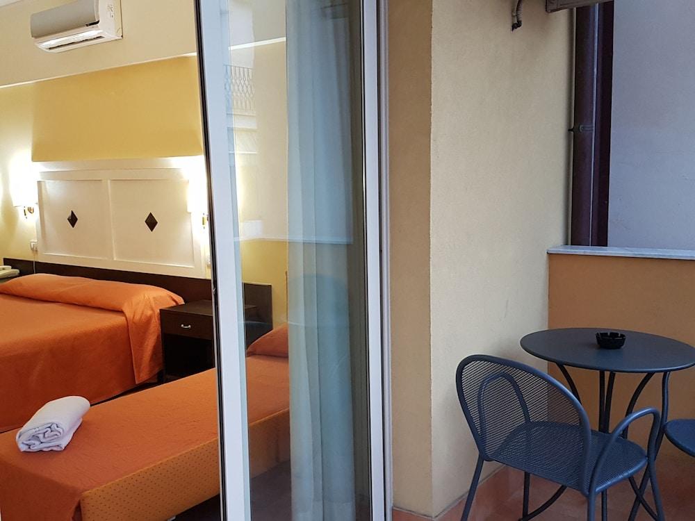 Hotel Orizzonte Летоянни Экстерьер фото