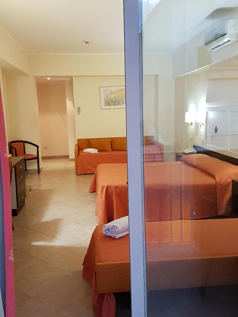 Hotel Orizzonte Летоянни Экстерьер фото